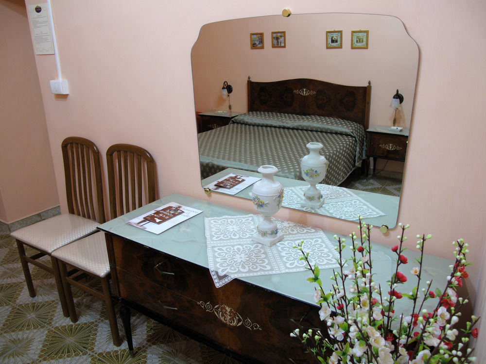 Il Mandorlo Bed and Breakfast Agrigento Eksteriør billede